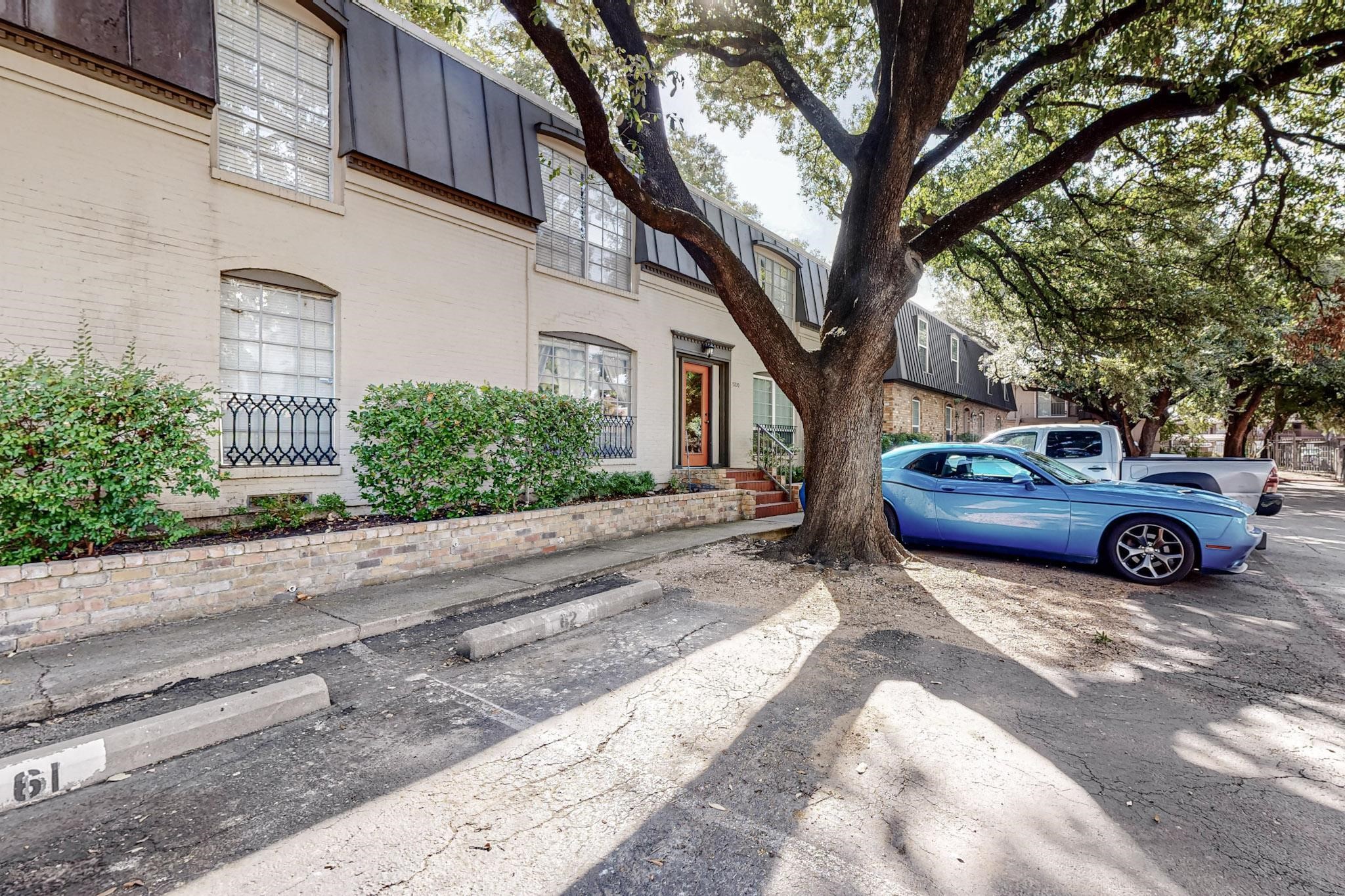 5220 Fleetwood Oaks Avenue Dallas TX 75235
