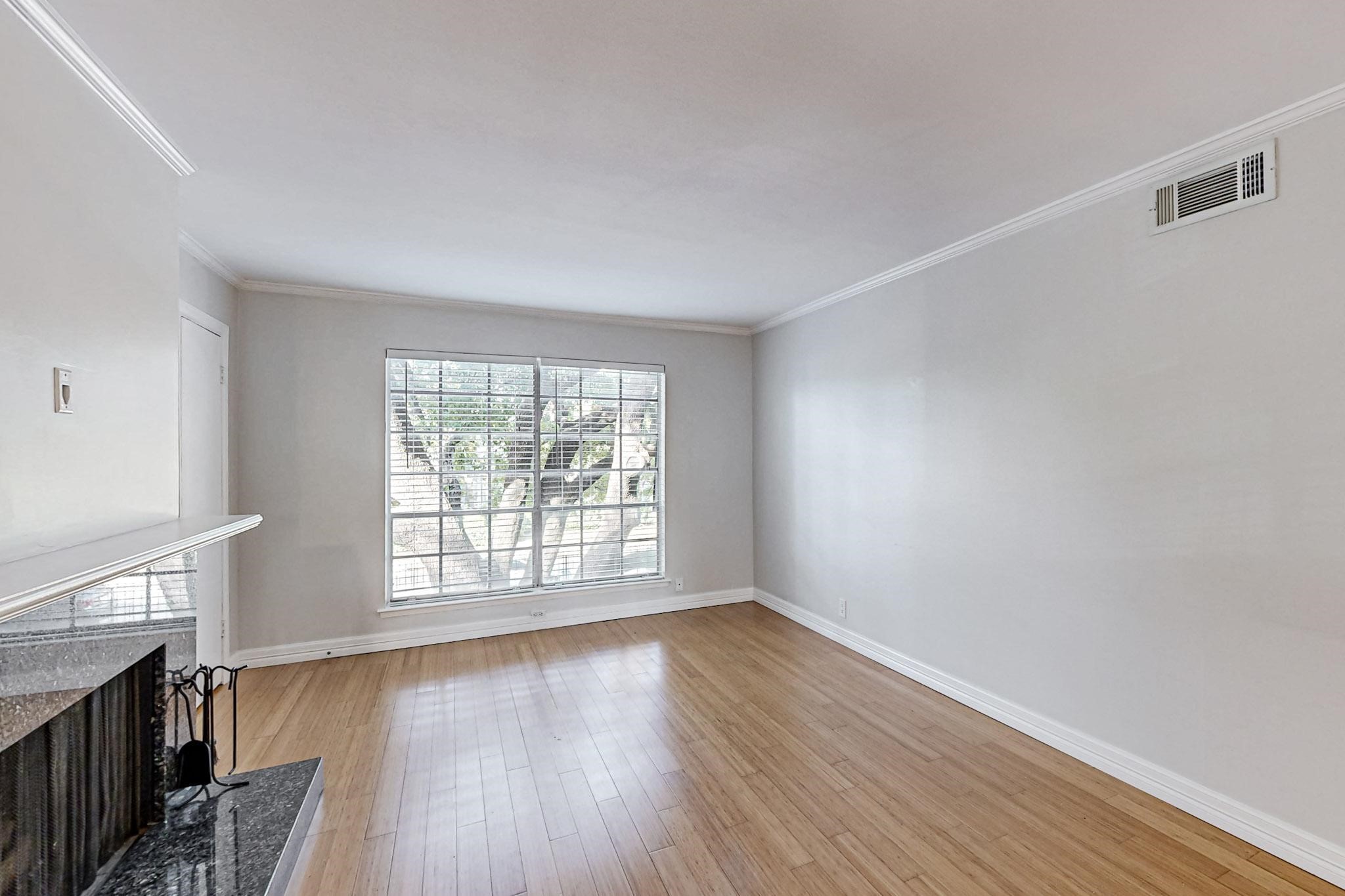 5220 Fleetwood Oaks Avenue Dallas TX 75235