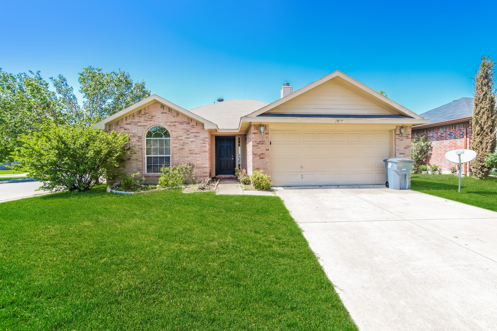 2057 Hollow Creek Drive Dallas TX 75253