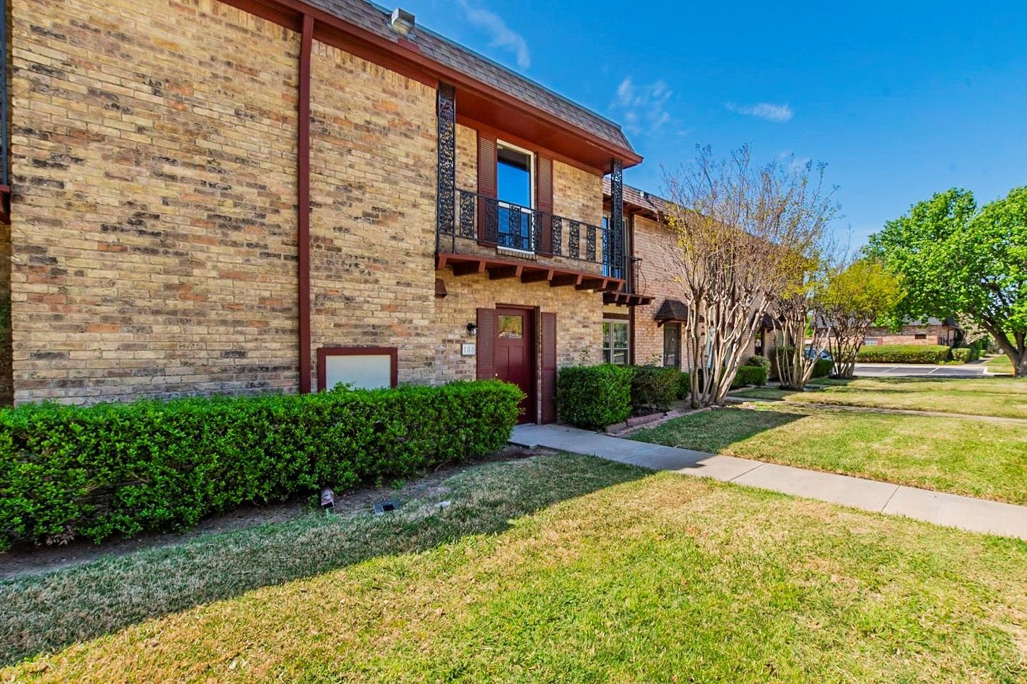 1821 E Grauwyler Road Irving TX 75061