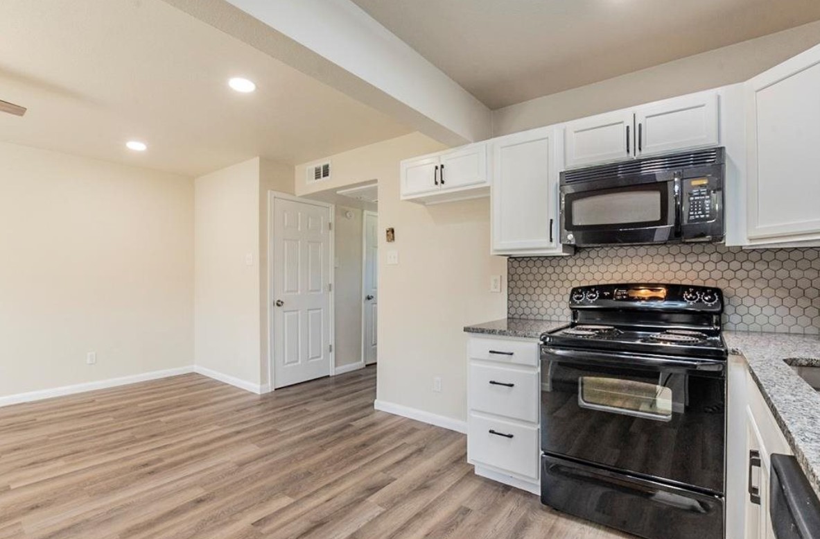 1821 E Grauwyler Road Irving TX 75061