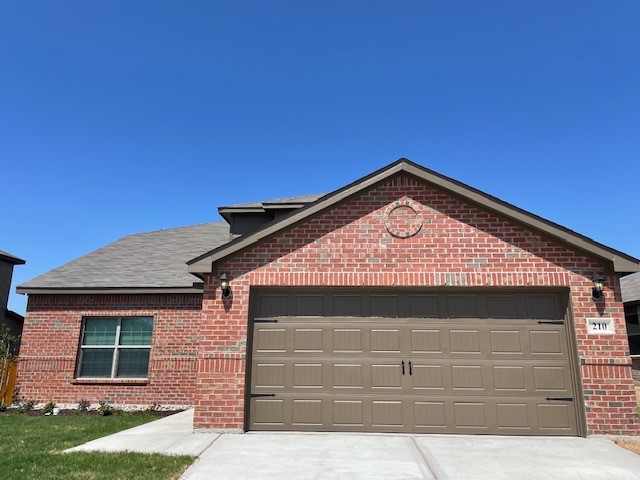 210 Drifter Drive Newark TX 76071