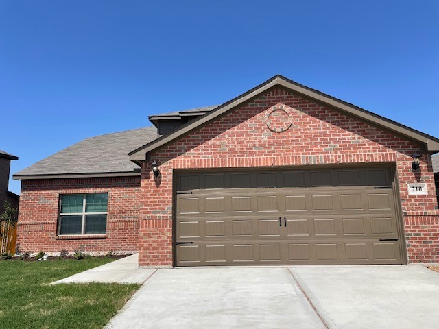 210 Drifter Drive Newark TX 76071