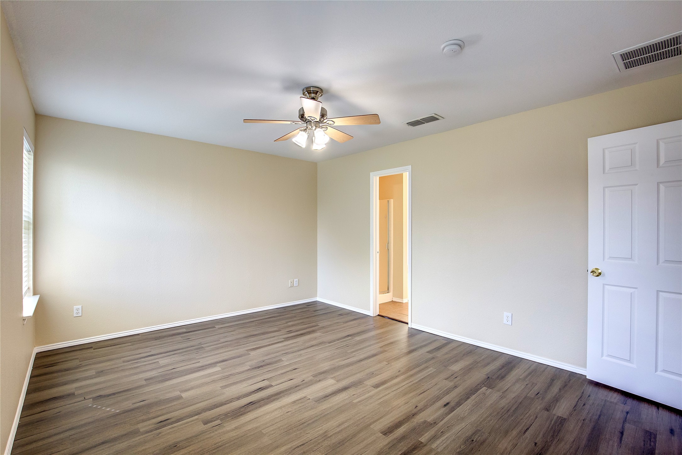 140 Flyaway Lane Fort Worth TX 76120