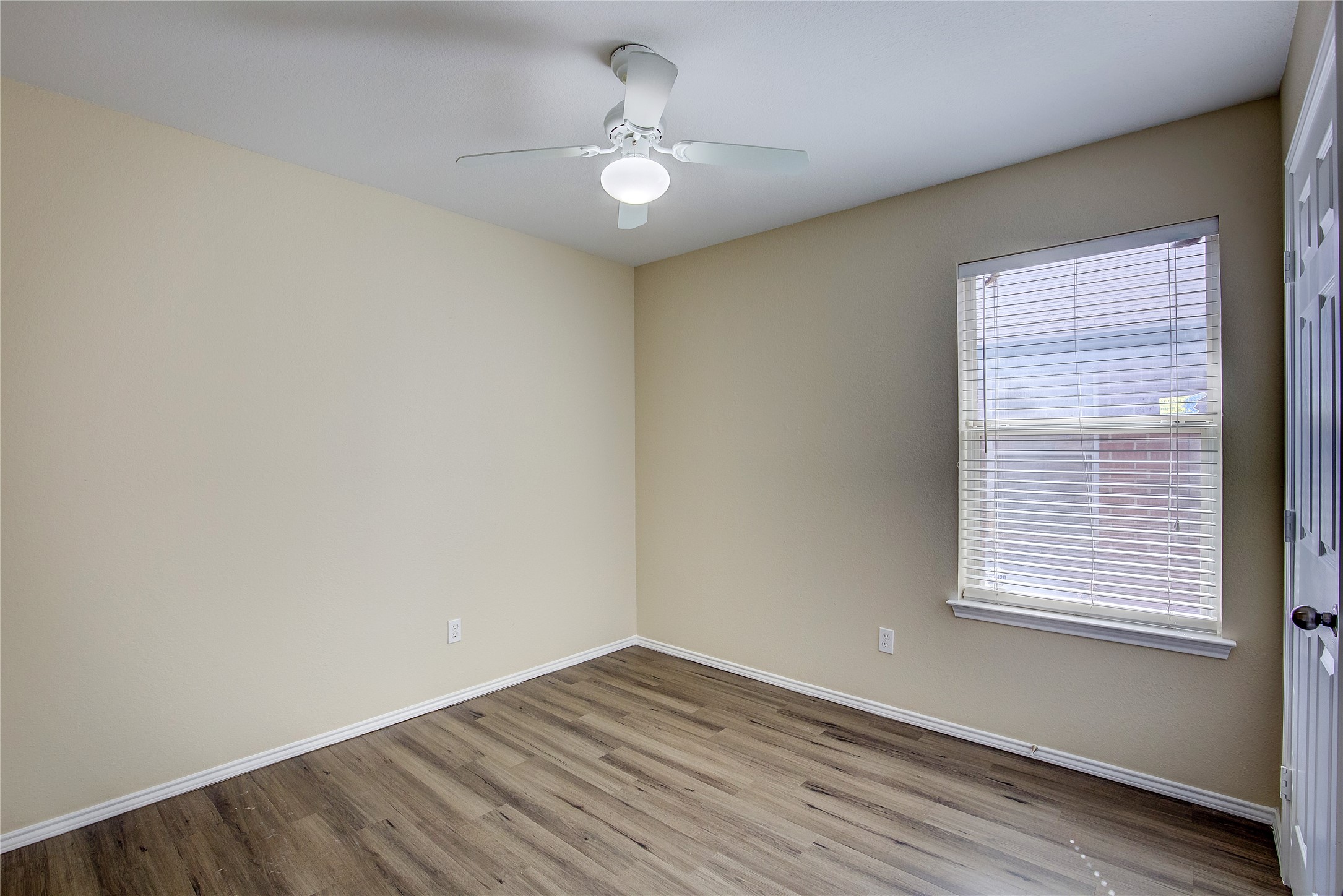 140 Flyaway Lane Fort Worth TX 76120