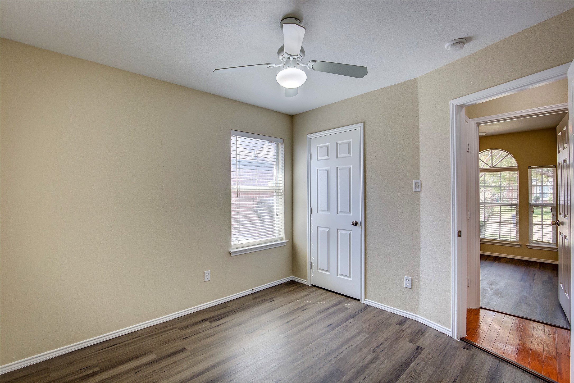 140 Flyaway Lane Fort Worth TX 76120