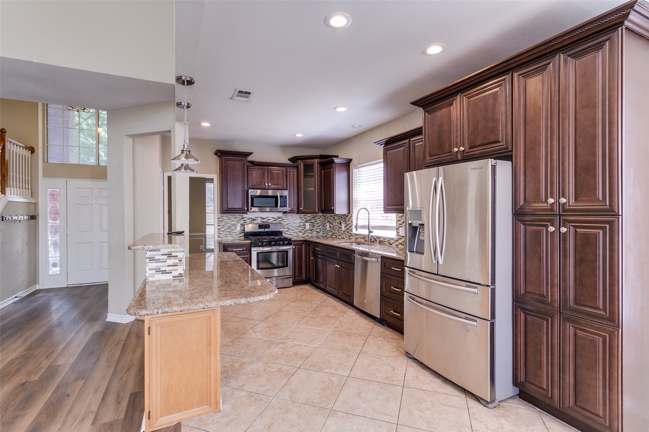 2119 Dover Drive Carrollton TX 75006