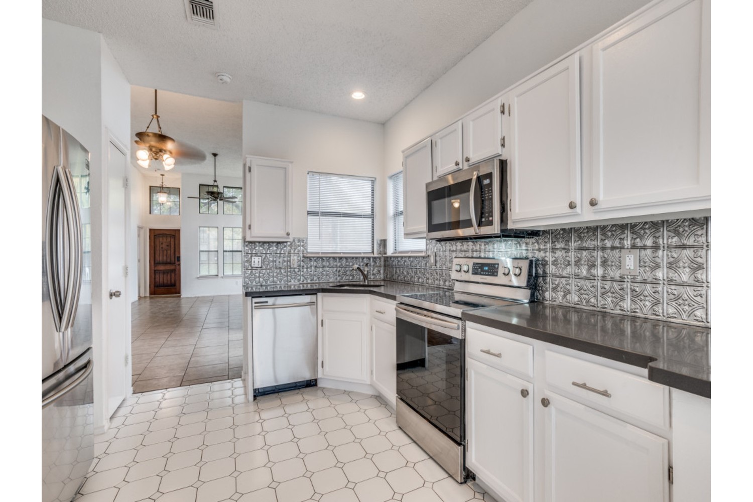 6501 Topaz Drive Arlington TX 76001