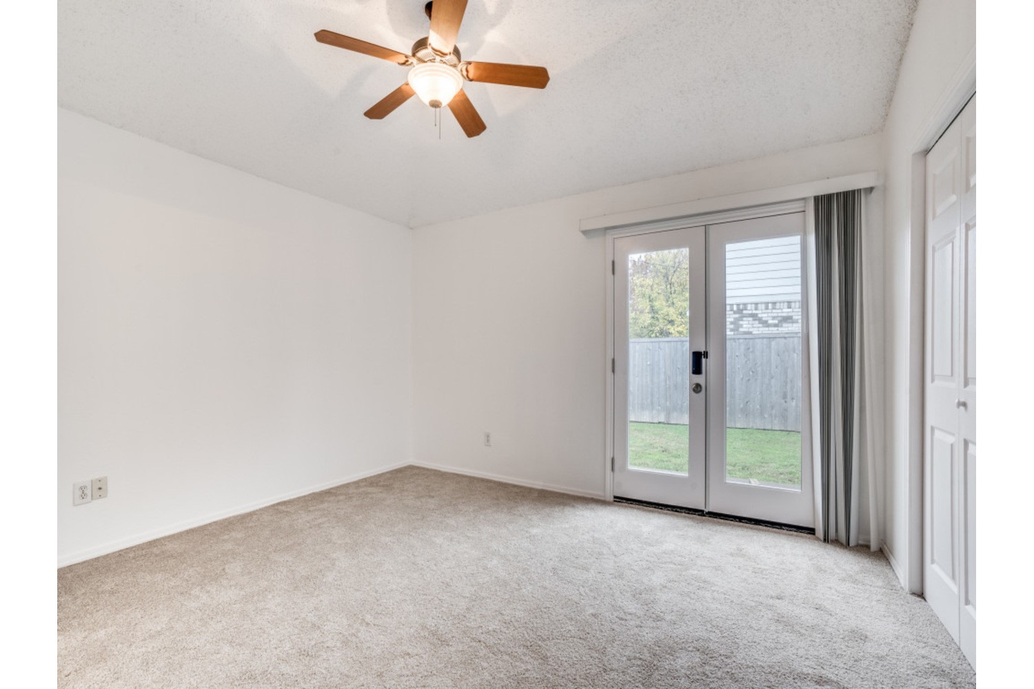 6501 Topaz Drive Arlington TX 76001
