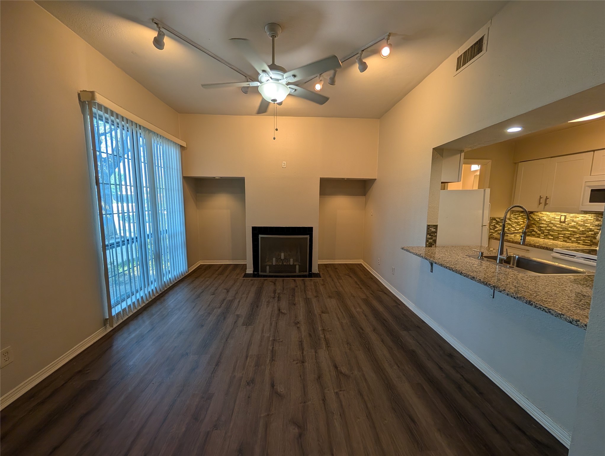 2923 Shelby Avenue Dallas TX 75219