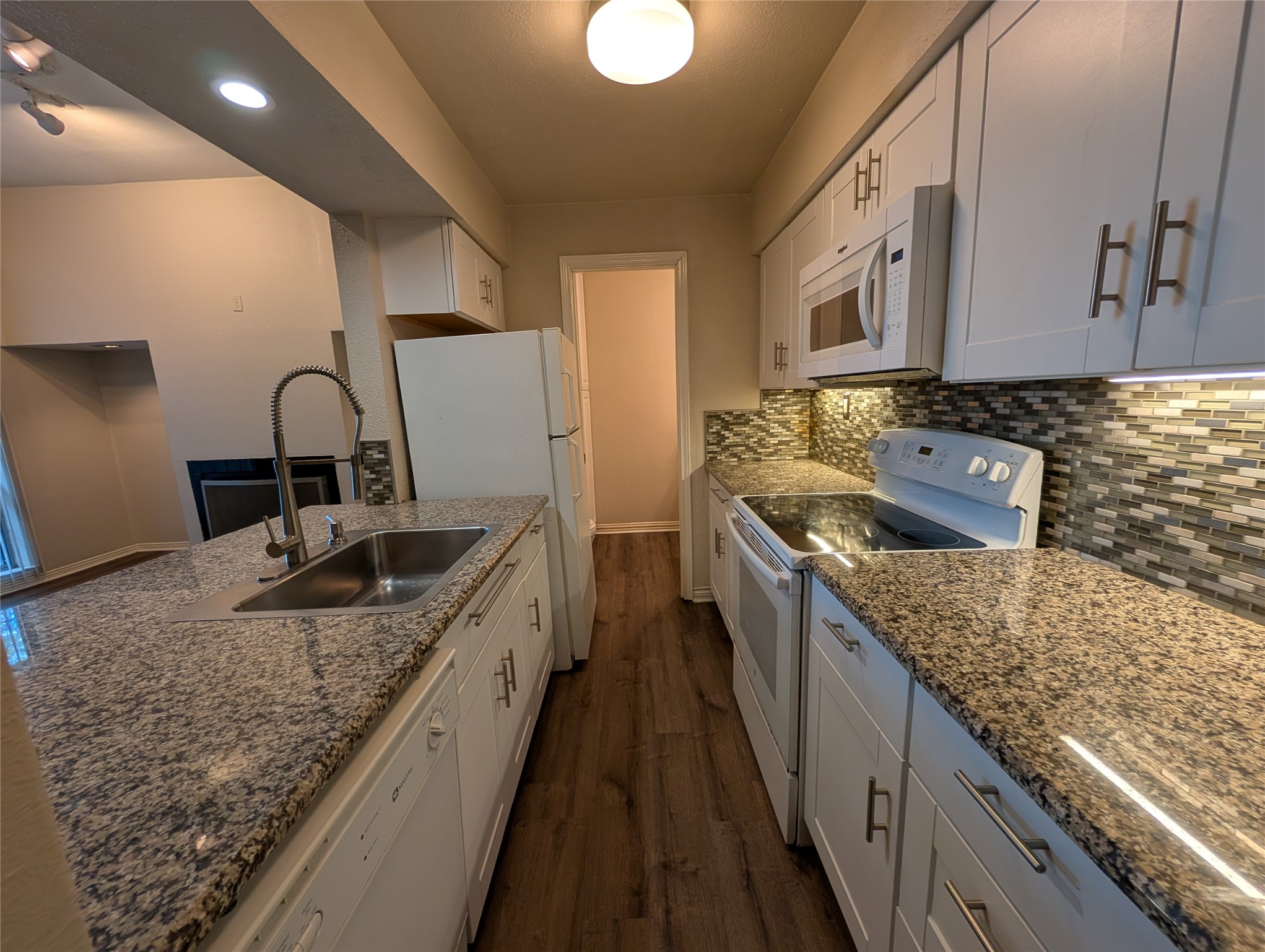 2923 Shelby Avenue Dallas TX 75219