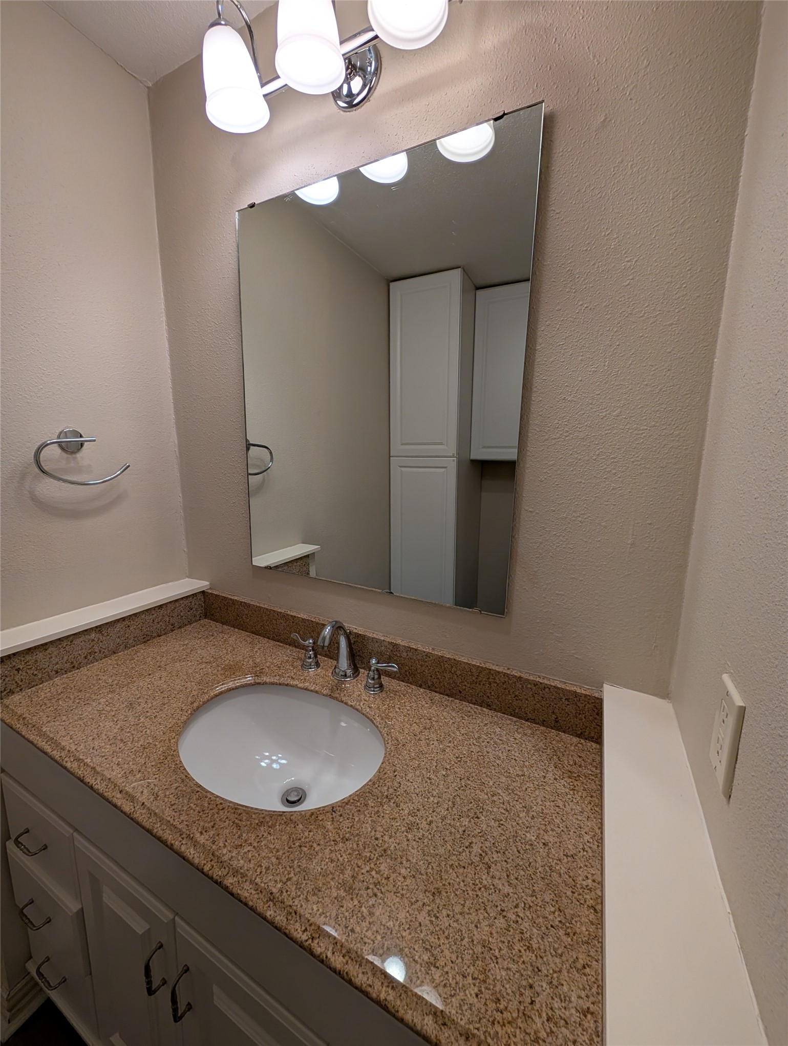 2923 Shelby Avenue Dallas TX 75219
