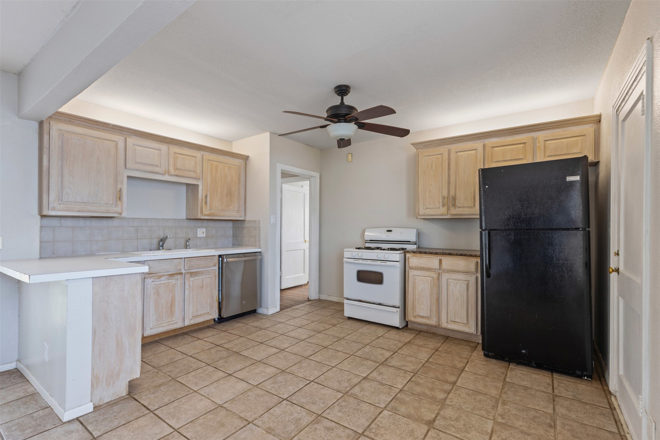 3721 Marks Place Fort Worth TX 76116