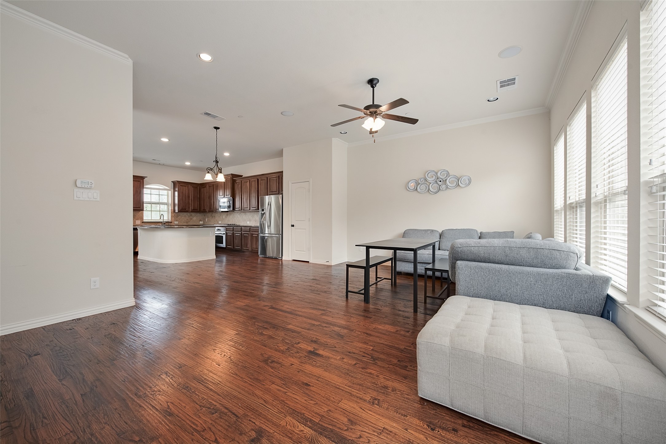 6491 Las Colinas Boulevard Irving TX 75039