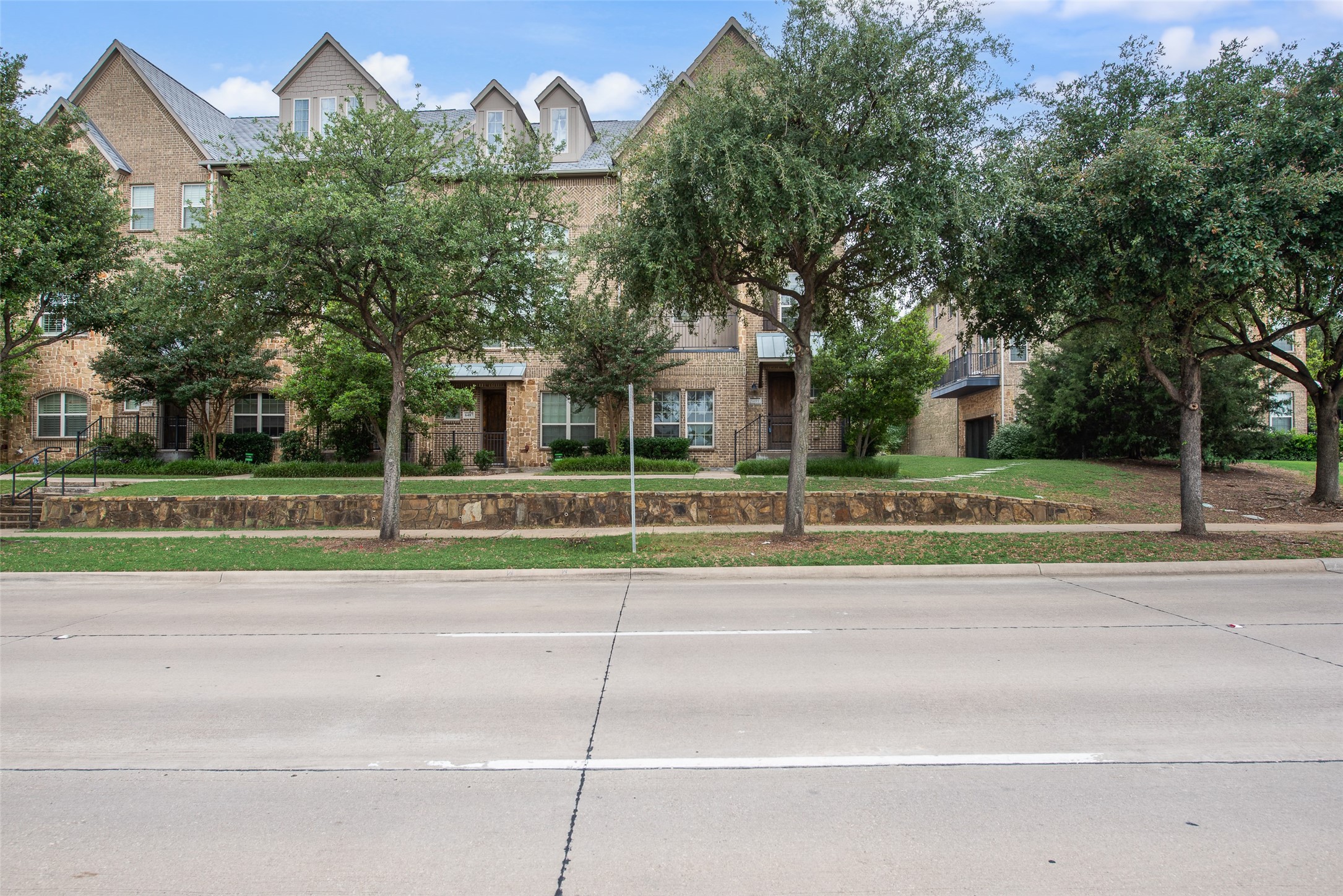 6491 Las Colinas Boulevard Irving TX 75039