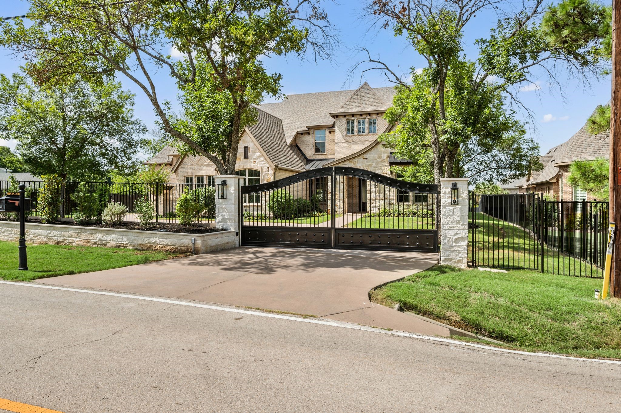 320 W Highland Street Southlake TX 76092