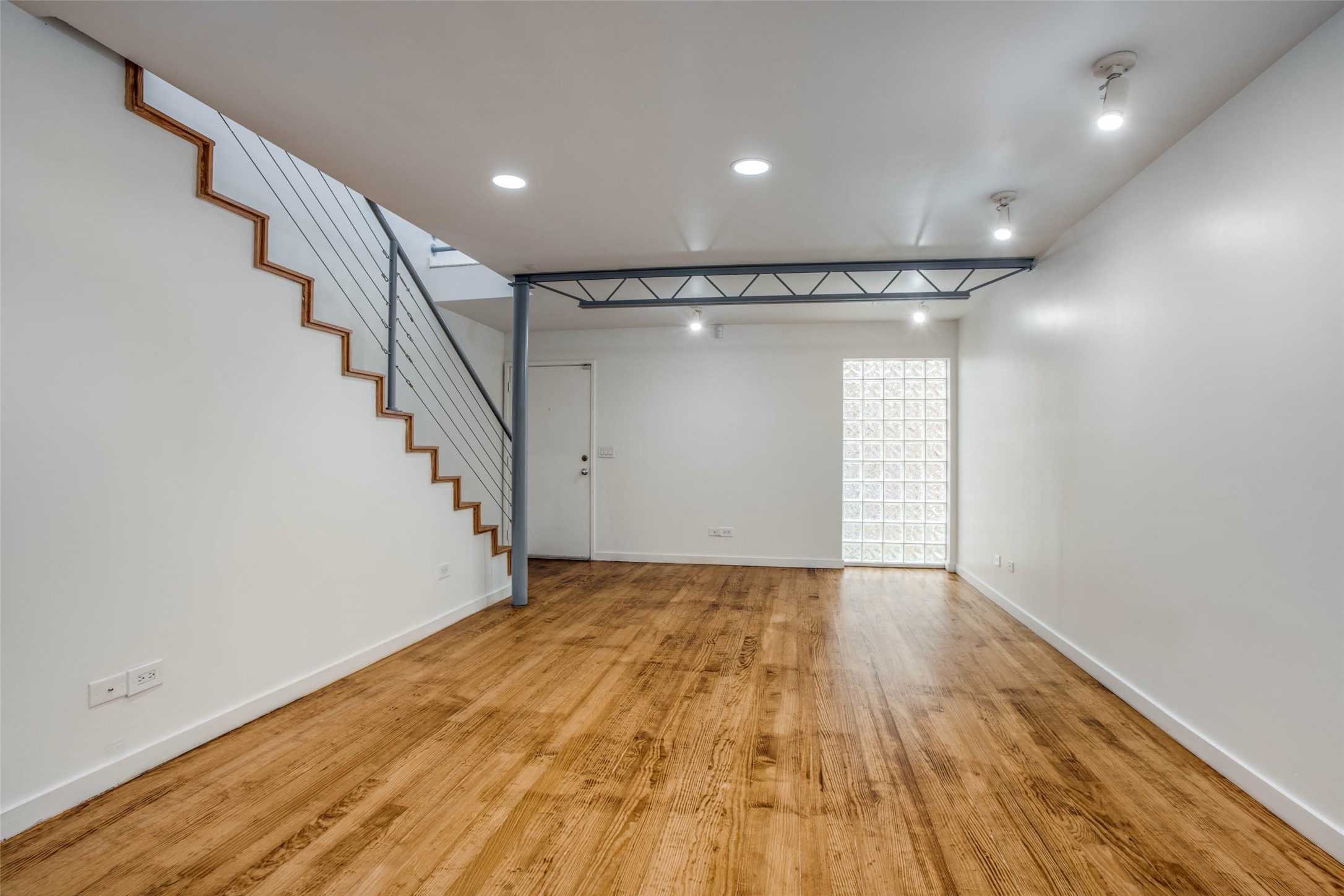 4231 Travis Street Dallas TX 75205