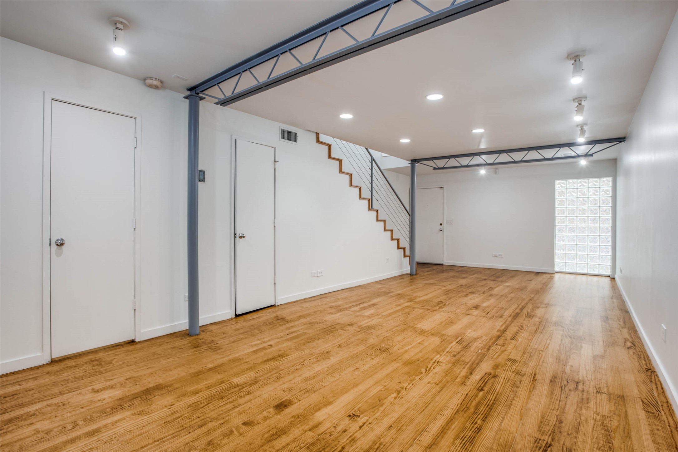 4231 Travis Street Dallas TX 75205
