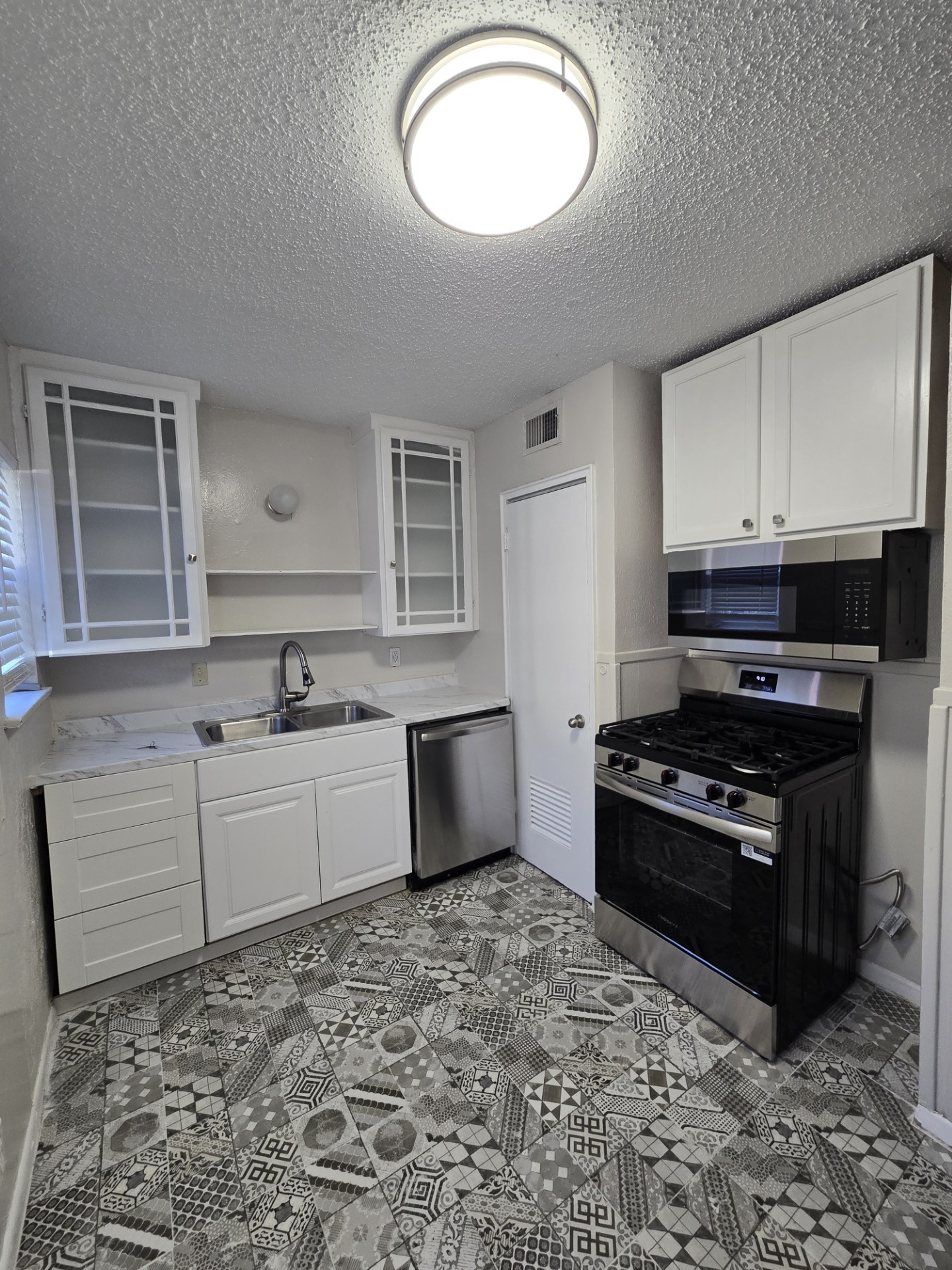 4738 El Campo Avenue Fort Worth TX 76107