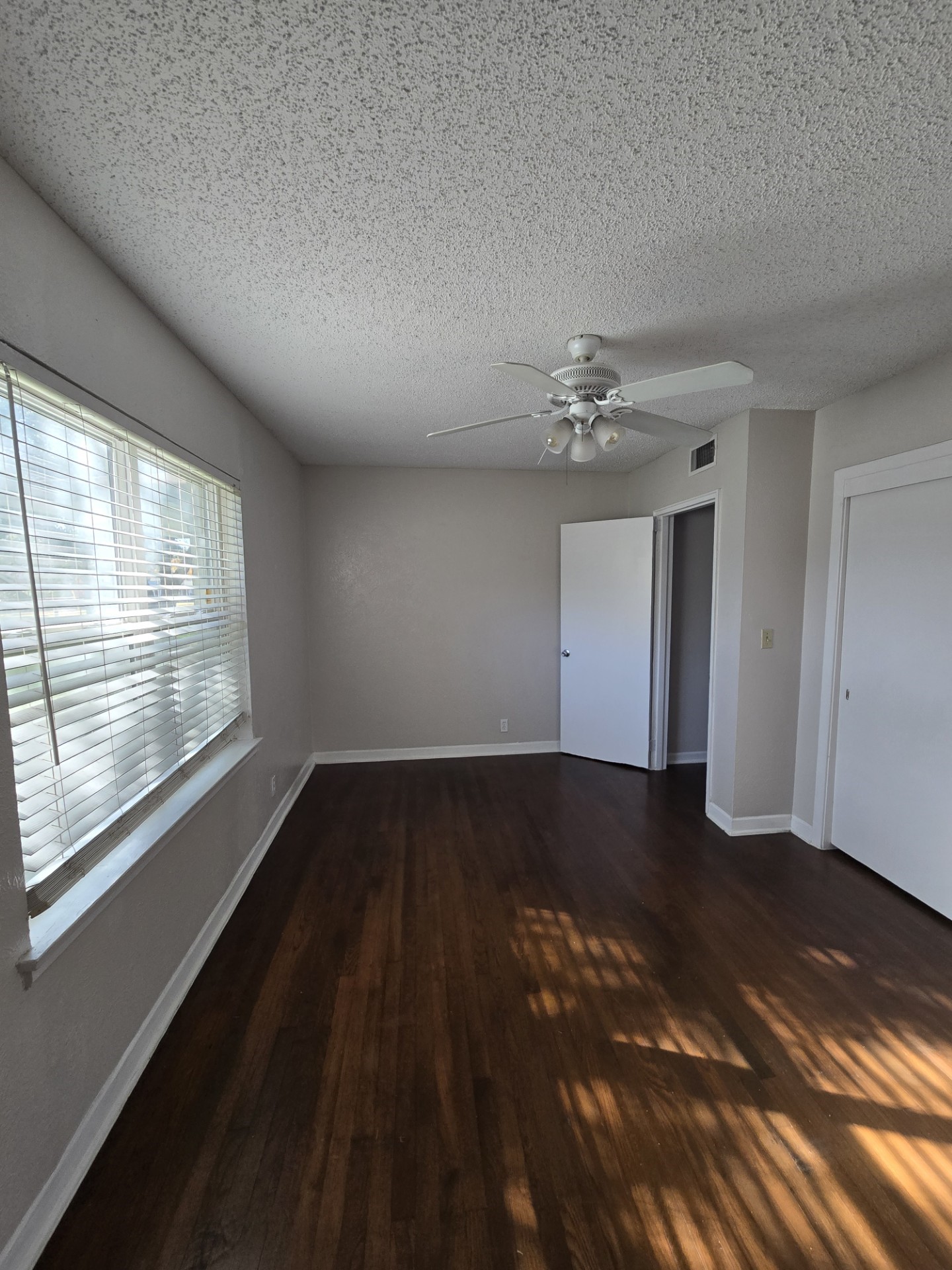4738 El Campo Avenue Fort Worth TX 76107