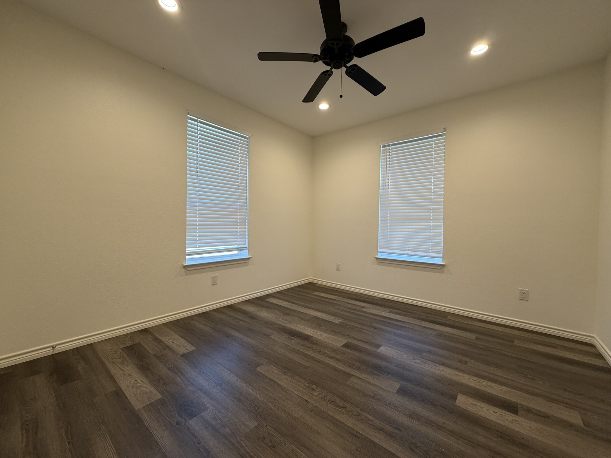 613 W Parnell Denison TX 75020
