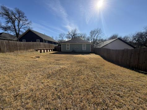 613 W Parnell Denison TX 75020