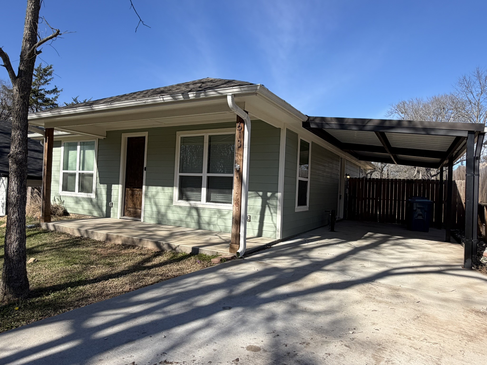 613 W Parnell Denison TX 75020