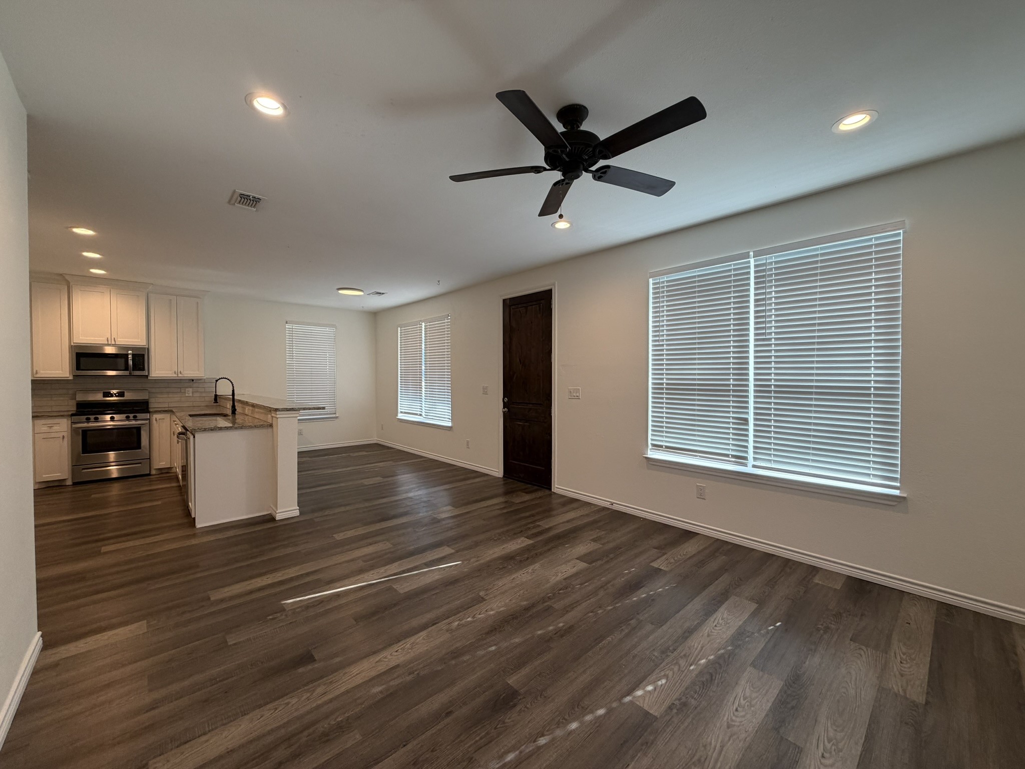 613 W Parnell Denison TX 75020