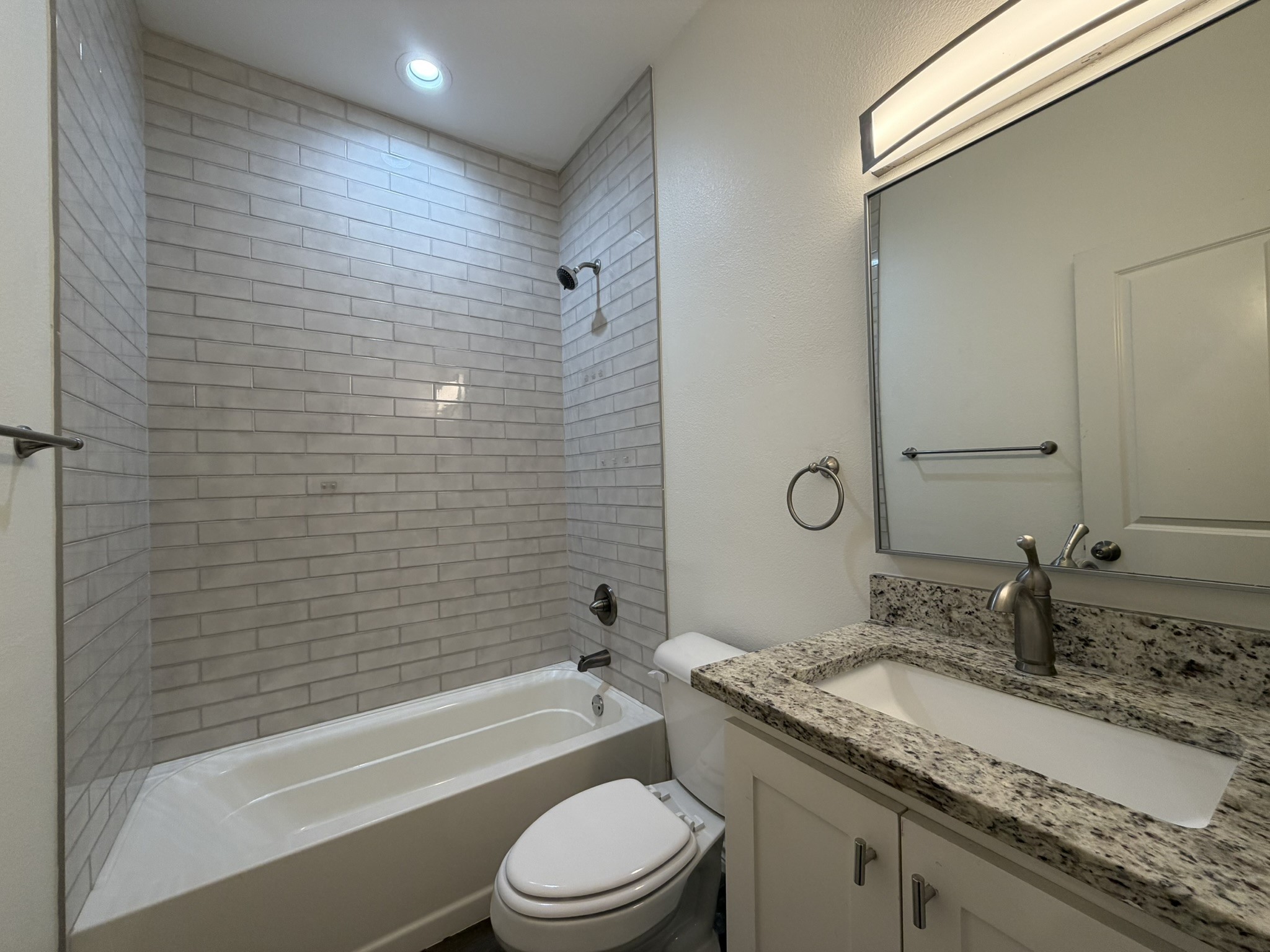 613 W Parnell Denison TX 75020