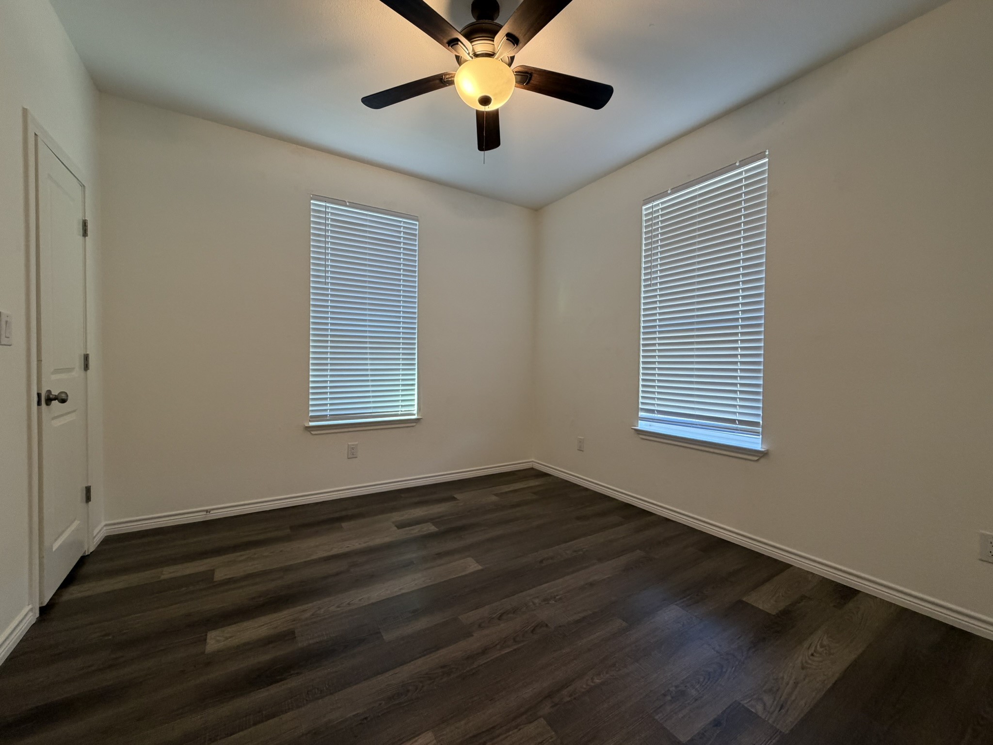 613 W Parnell Denison TX 75020