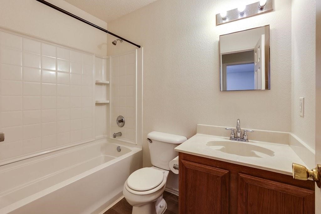 638 Silvertop Road Arlington TX 76002