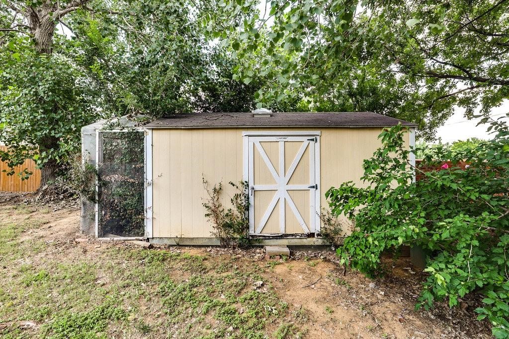 638 Silvertop Road Arlington TX 76002