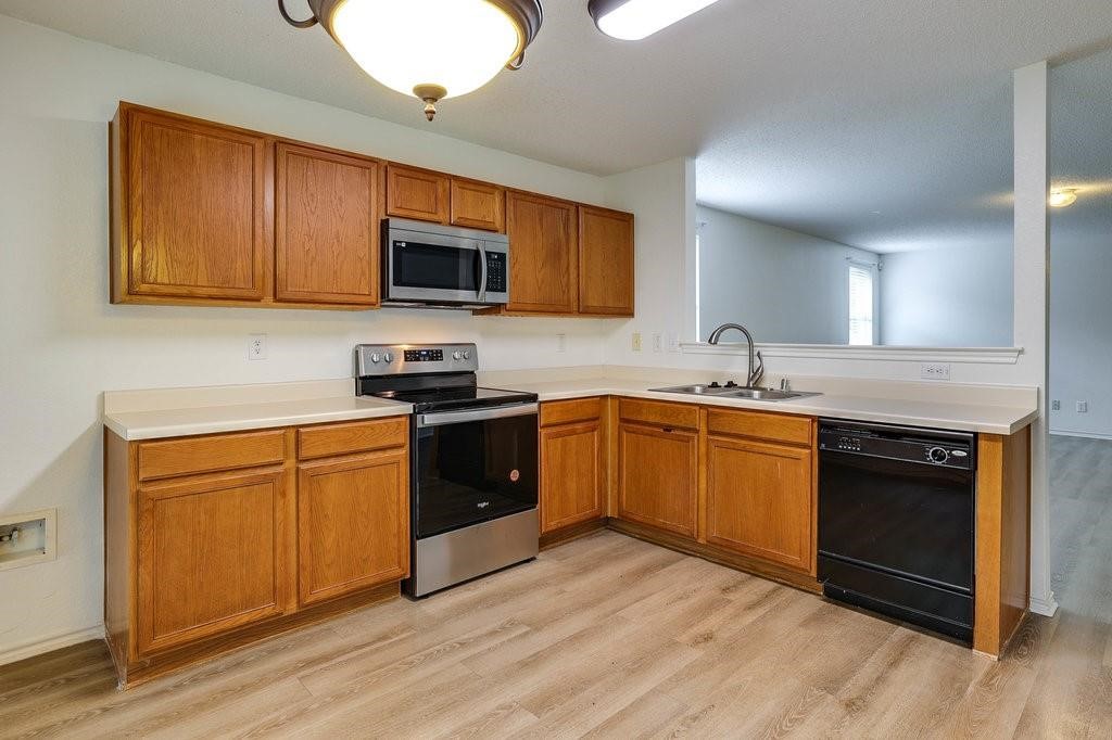 638 Silvertop Road Arlington TX 76002
