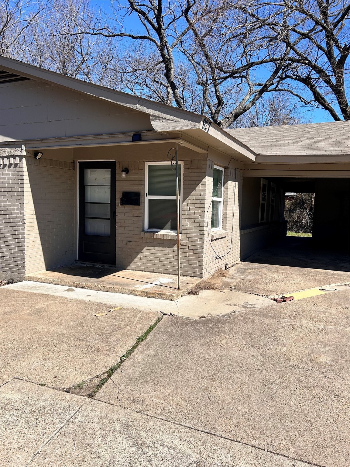 927 E Ann Arbor Avenue Dallas TX 75216