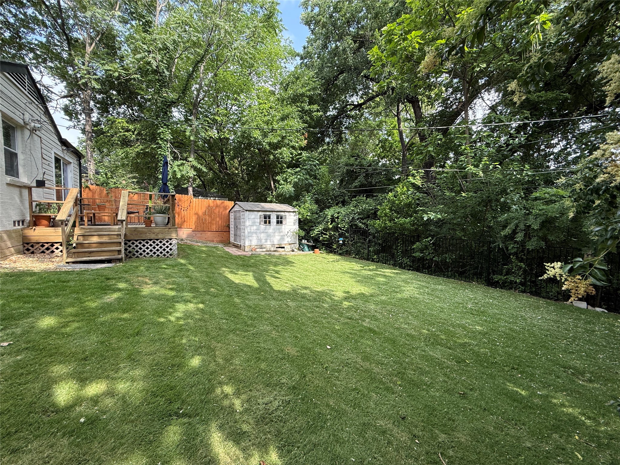 2711 Avon Street Dallas TX 75211