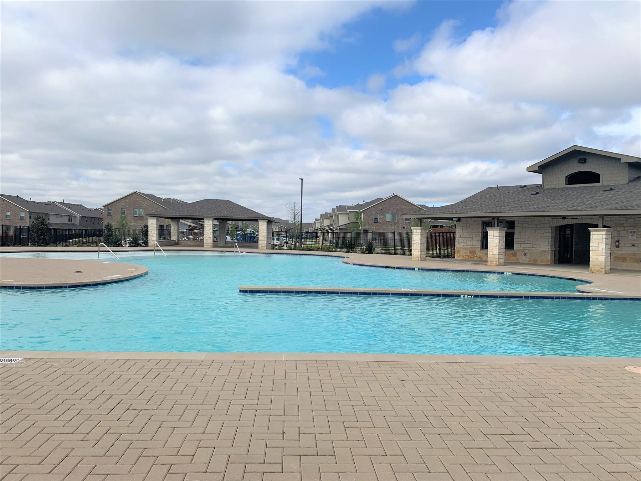 8242 Primrose Way Dallas TX 75252