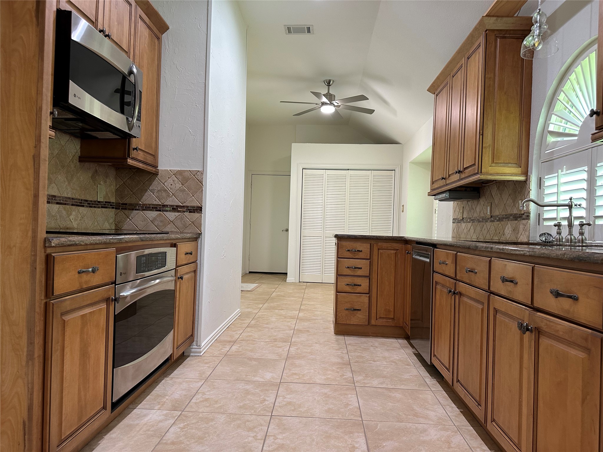 730 Blue Oak Drive Lewisville TX 75067