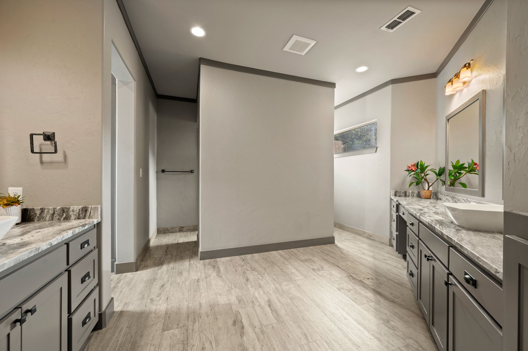 248 Howard Road Valley View TX 76272