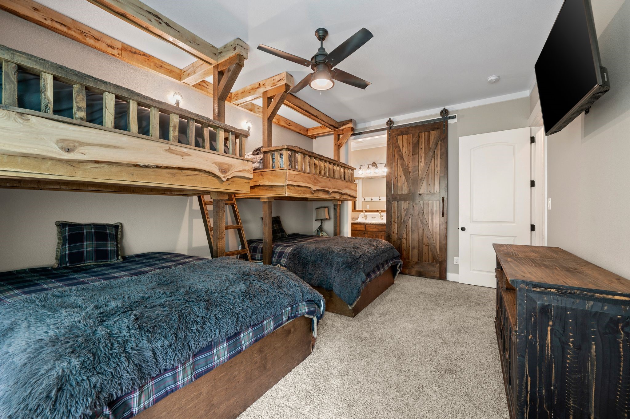 248 Howard Road Valley View TX 76272