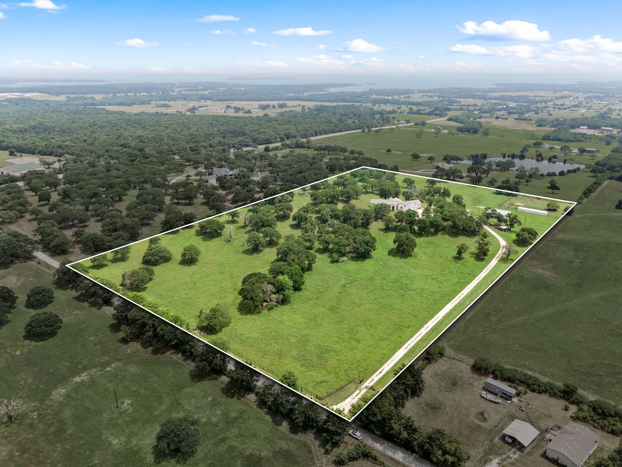 248 Howard Road Valley View TX 76272