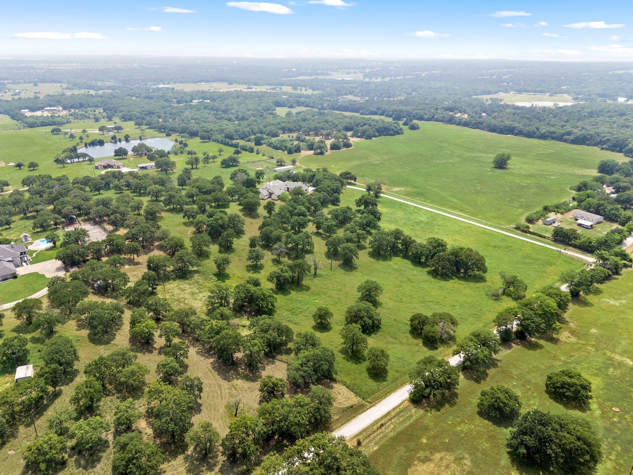 248 Howard Road Valley View TX 76272