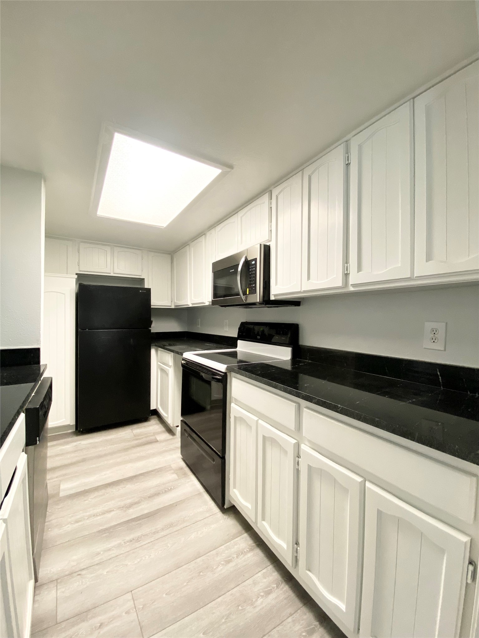 12816 Midway Road Dallas TX 75244