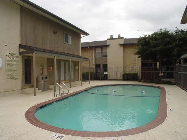12816 Midway Road Dallas TX 75244