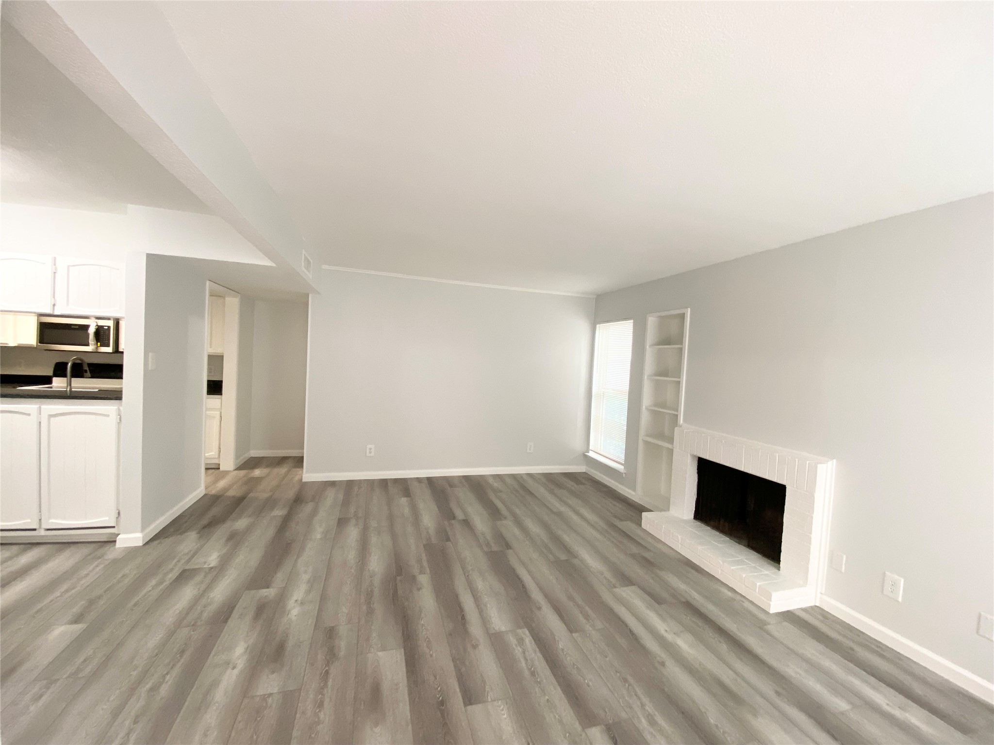 12816 Midway Road Dallas TX 75244
