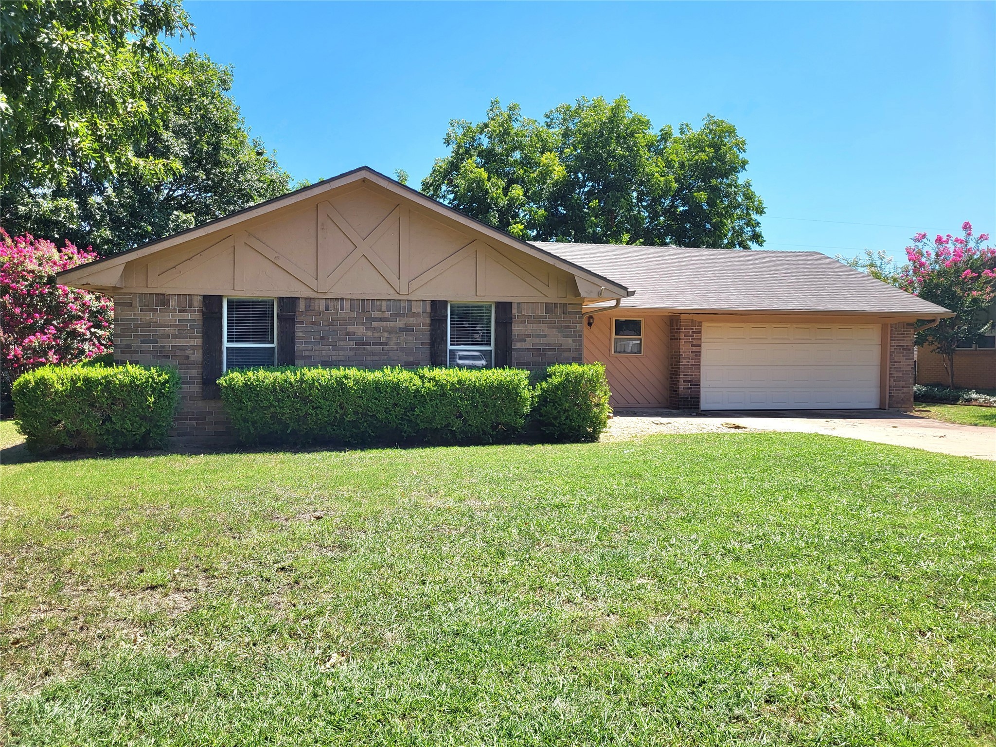 1506 La Salle Drive Sherman TX 75090