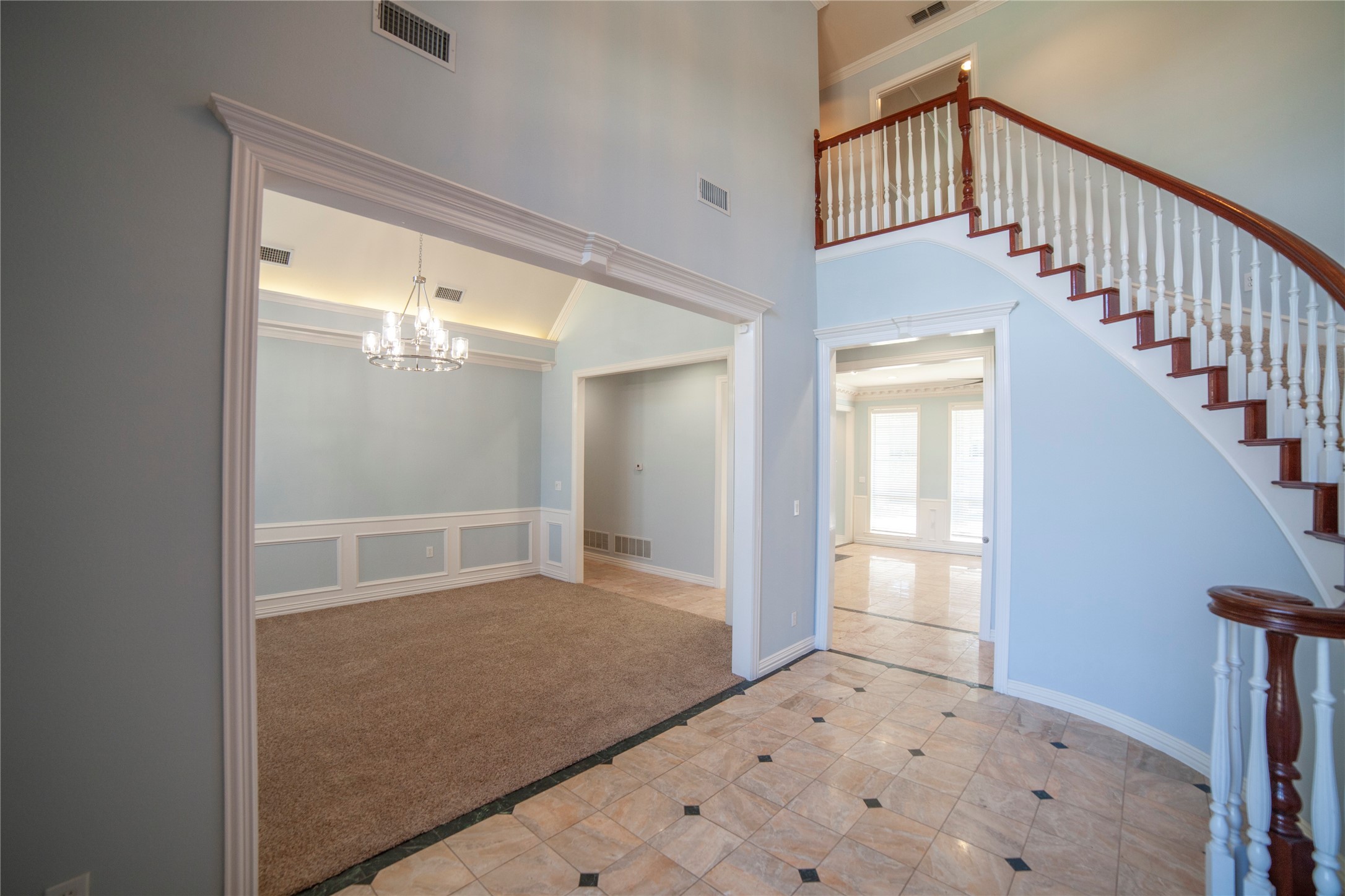 2423 River Rock Circle Arlington TX 76006