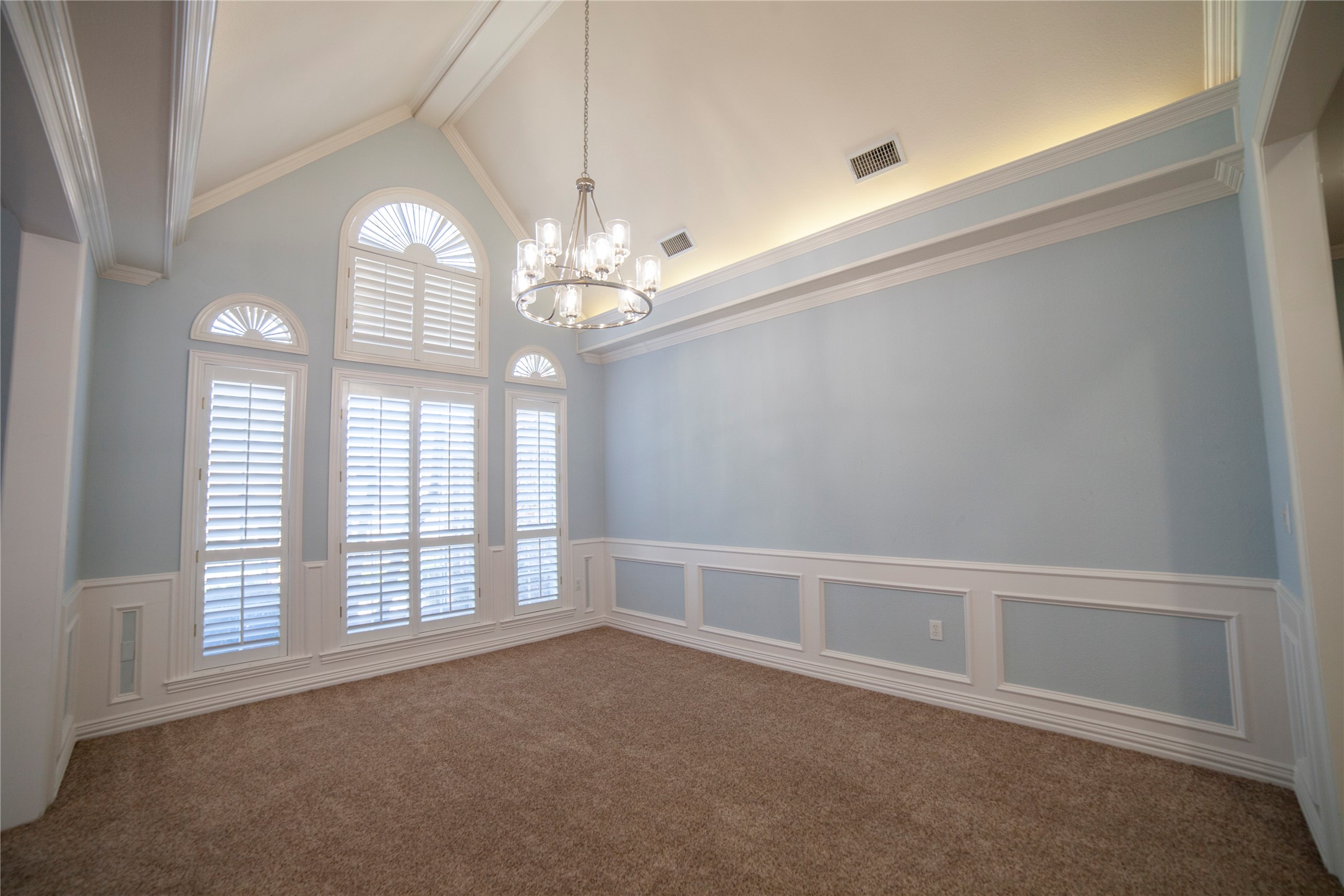 2423 River Rock Circle Arlington TX 76006