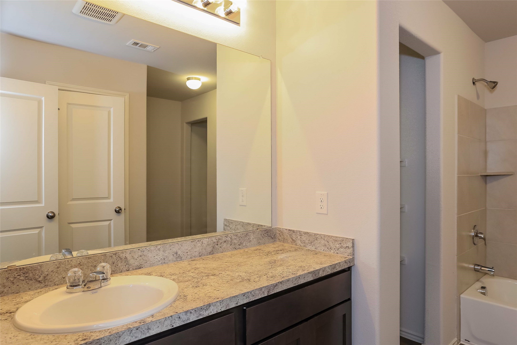 5505 Shore Point Trail Fort Worth TX 76119
