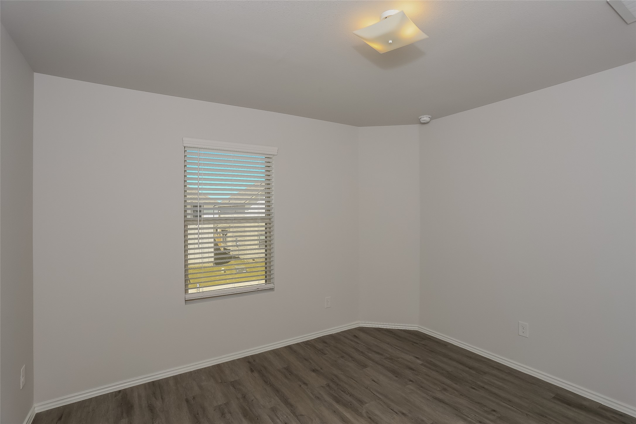 5505 Shore Point Trail Fort Worth TX 76119