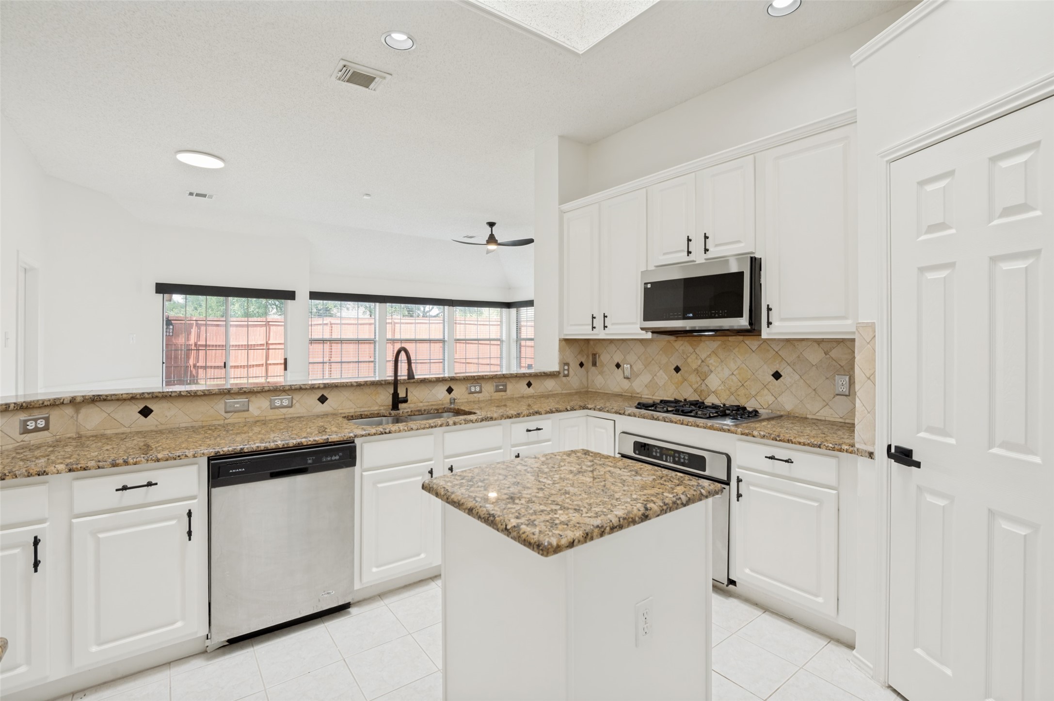 3805 Pine Valley Drive Plano TX 75025
